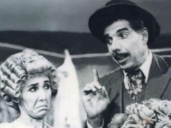 [Video] El profesor Jirafales y Doña Florinda vuelven a cantar juntos