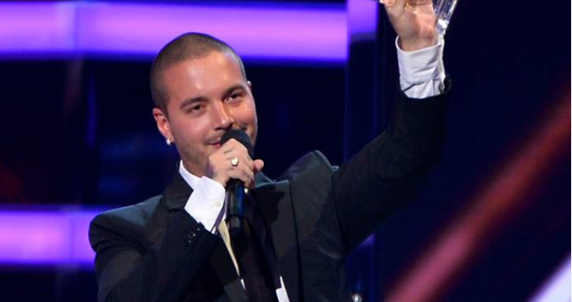 J BALVIN BILLBOARD LATINOS 2018