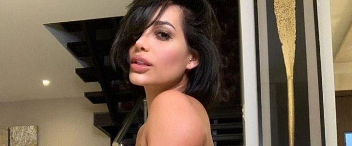 Andrea Valdiri encendió las redes con una foto sin ropa interior