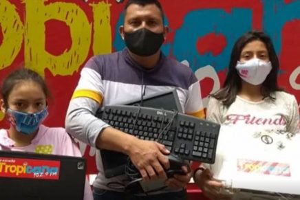 Padre de familia busca ayuda para que sus tres hijos puedan tener acceso a un computador (SOLUCIONADO)