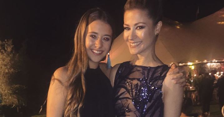 ¡Se le creció la niña! Así luce en la actualidad Sara, la hija mayor de Pilar Schmitt