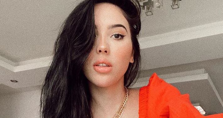 Aida Victoria publicó una foto sin brasier y burlo la censura de Instagram