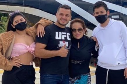 La hijastra de Sandra Barrios que cautiva las redes con su bikini