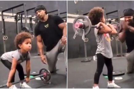 Video viral: niña levanta pesas como su padre y dicen que son las imágenes más tiernas