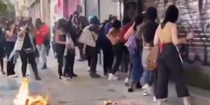 Marchas en Bogotá por el Día de la Mujer Foto captura video