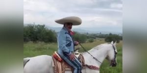 Vicente muestra su rancho Foto captura video
