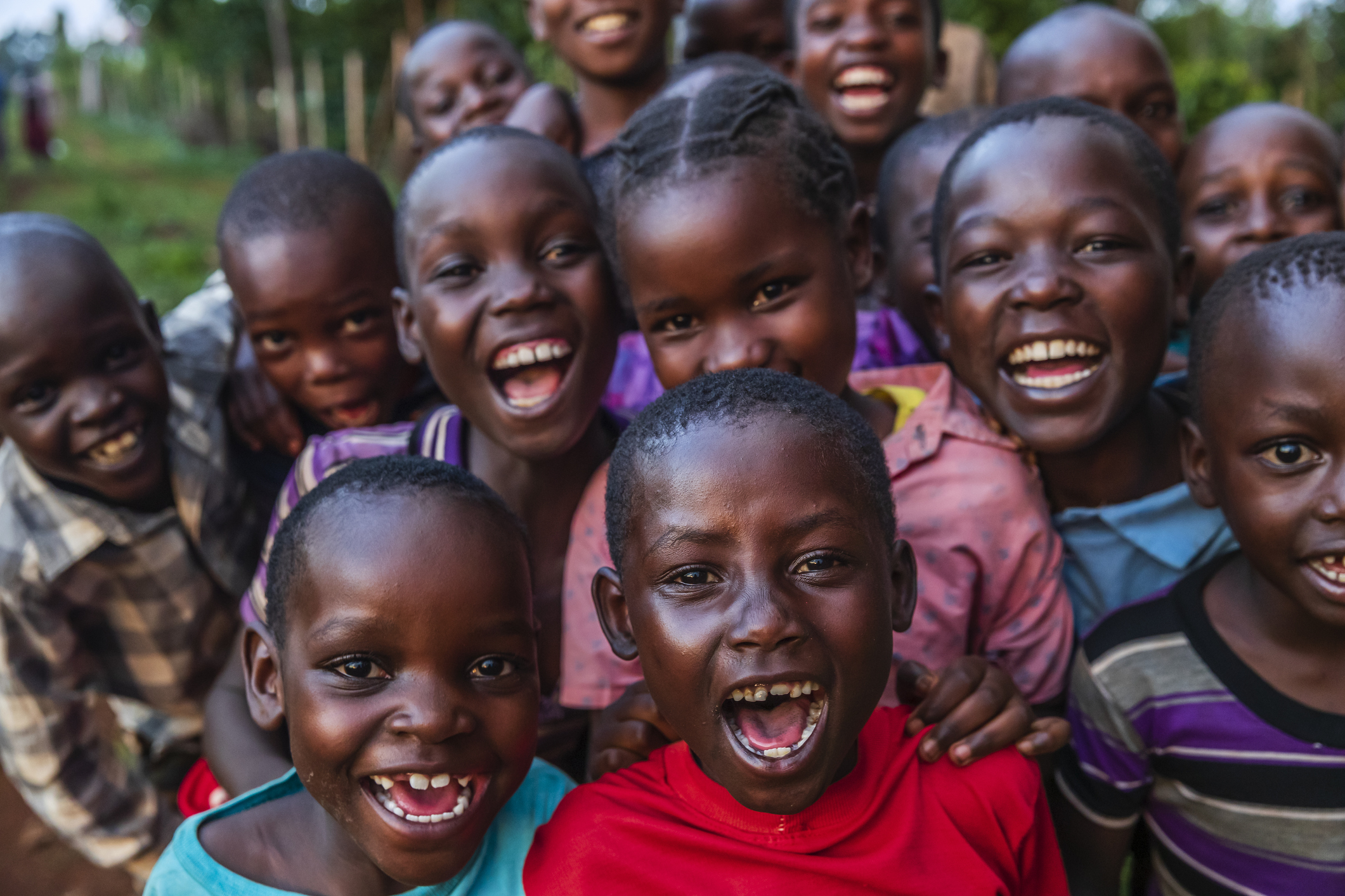 Hombre de 66 años tiene 151 hijos con 16 esposas y espera muchos más