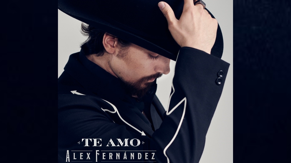 Alex Fernández presentó el tema ‘Te Amo’ en mezcla de mariachi y banda