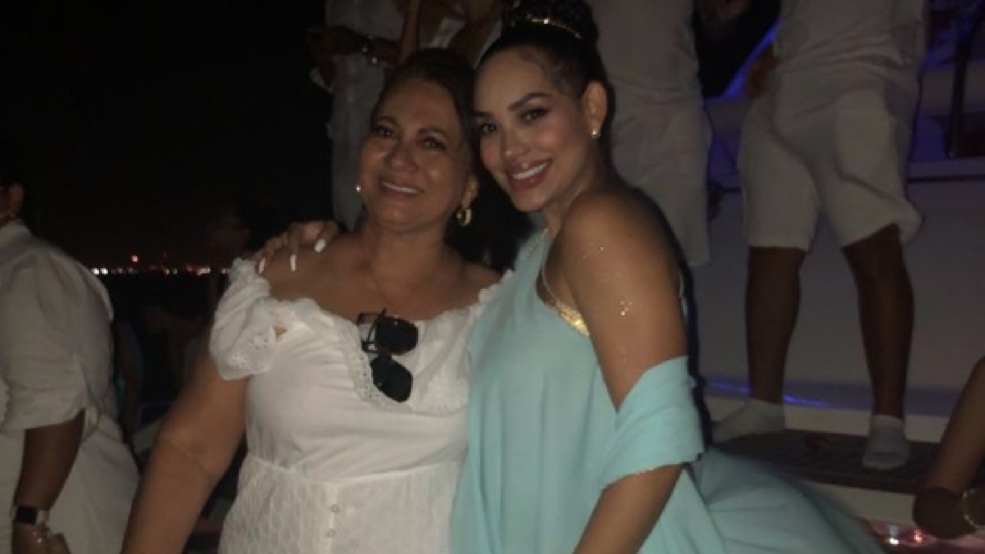 Mamá de Andrea Valdiri confesó si acepta o no la relación de su hija con Felipe Saruma