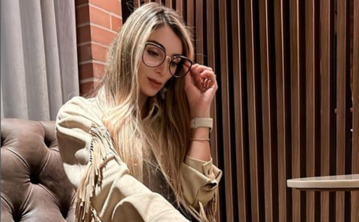 Marilyn Patiño cambió la ropa por flores y descrestó con su belleza