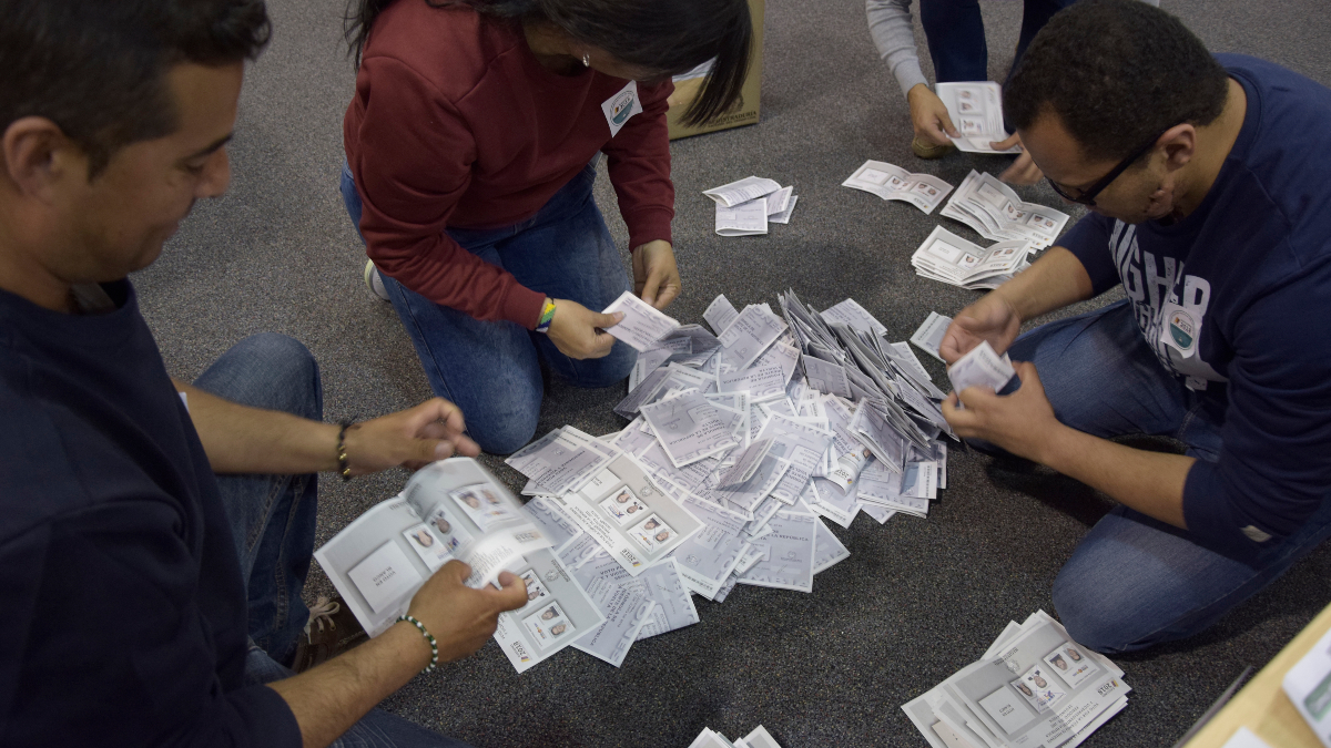 Jurados de votación: ¿Cuáles son los horarios y qué pasa si no va?