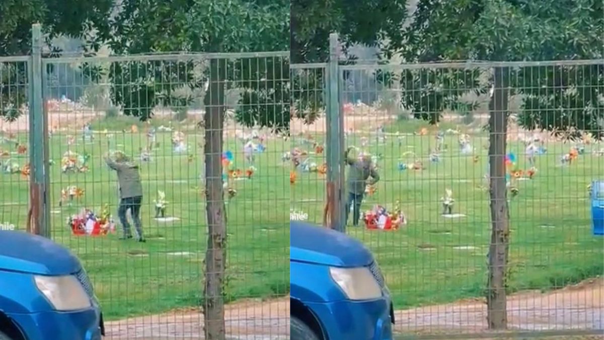 Hombre bailando en cementerio