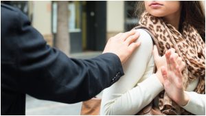 Mujer se defiende de acoso _ Foto de referencia_ Getty Images