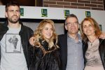 Shakira y los padres de Gerard Piqué