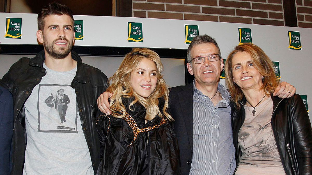Shakira y los padres de Gerard Piqué