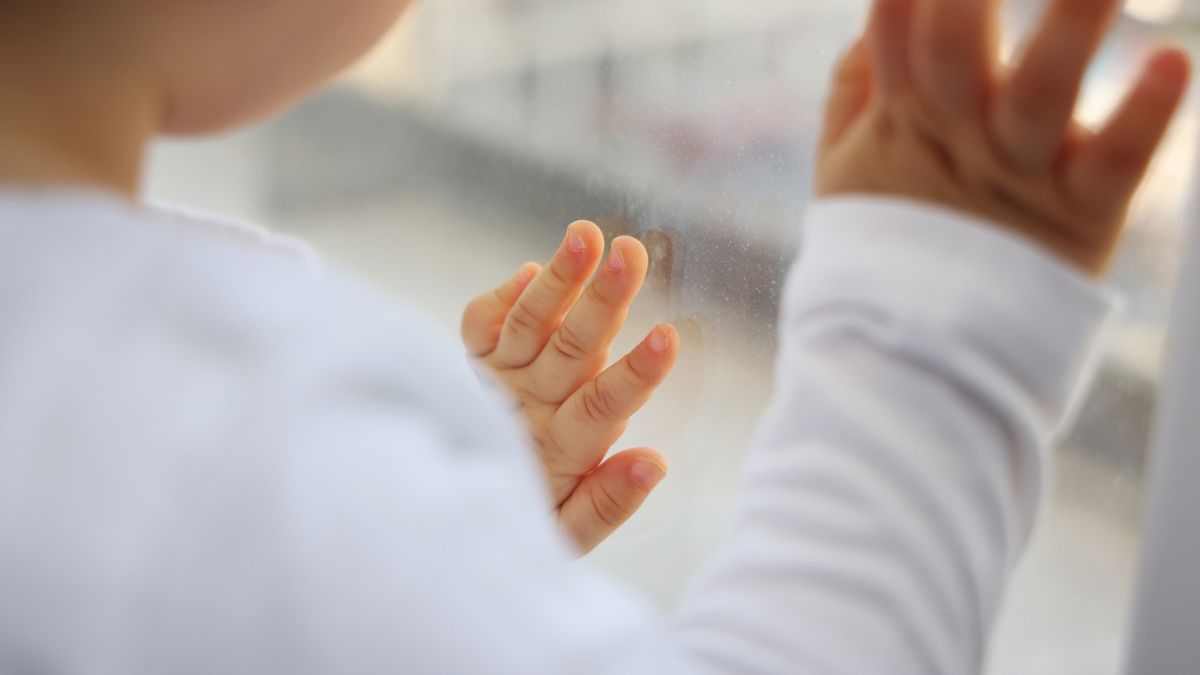 Padre abusó de menor de 7 meses