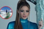 Shakira surfeando