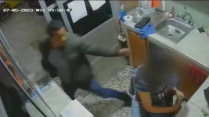 Mujer recibió golpiza robo en casino.