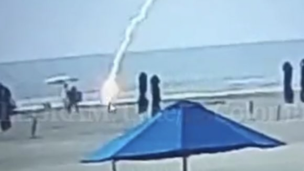 Paseo se convirtió en tragedia: Mujer murió tras ser alcanzada por un ...