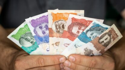 Esto es lo que debe recibir por el pago de sus vacaciones si gana el salario mínimo