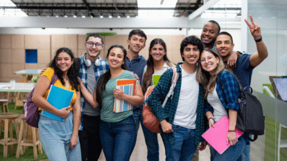 Estudiantes universitarios