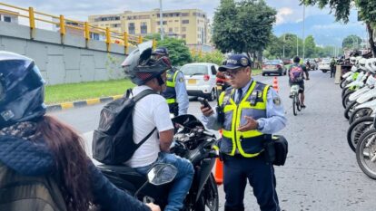 Restricción parrillero Cali