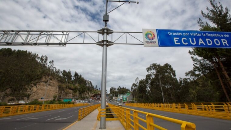Puente internacional de Rumichaca completa dos semanas cerrado