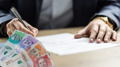 Sueldo notario Colombia