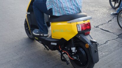 Motos eléctricas edad