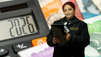 Prima de junio para vigilantes. | Getty Images
