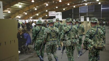 ¿Por qué en Colombia los militares no pueden votar y los presidiarios sí? Esto dice la ley. | Getty Images