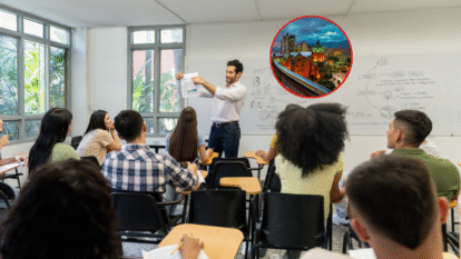 Imagen de un salón de clases junto a una foto de Medellín al atardecer. Créditos: Getty Images