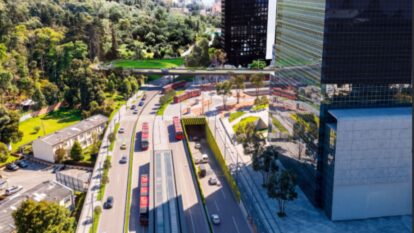 Puente calle 100