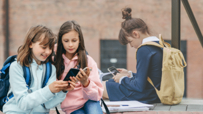 Celulares en colegios | Getty Images